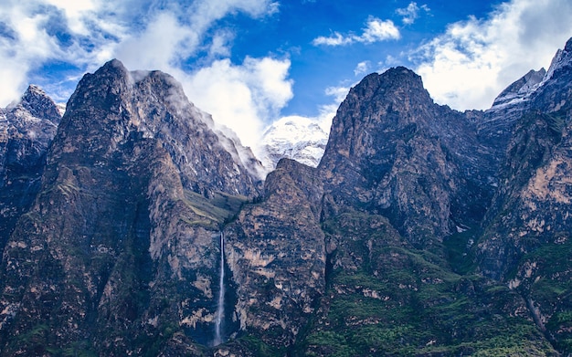 hermosa cordillera de Gorkha, Nepal.