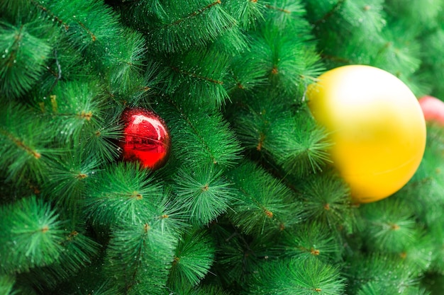 hermosa decoración del árbol de Navidad de cerca