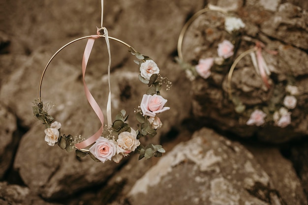 Foto hermosa decoración floral de dama de honor