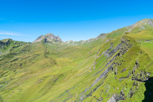 Hermosa montaña de los Alpes en Grindelwald, Suiza