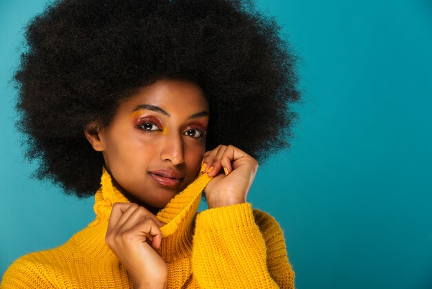 Hermosa mujer afro