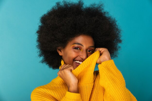 Hermosa mujer afro