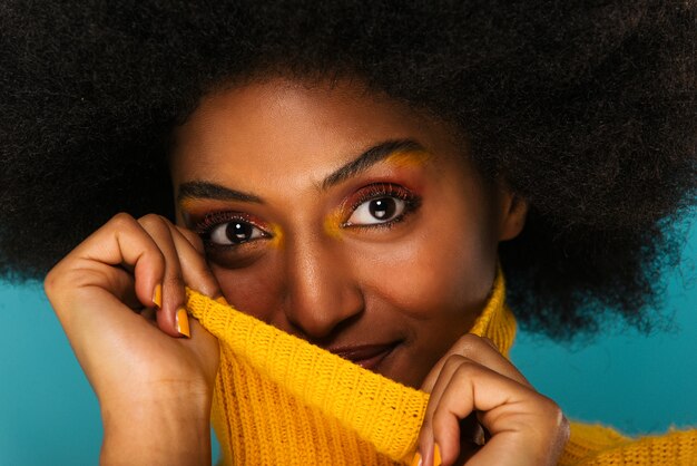 Hermosa mujer afro