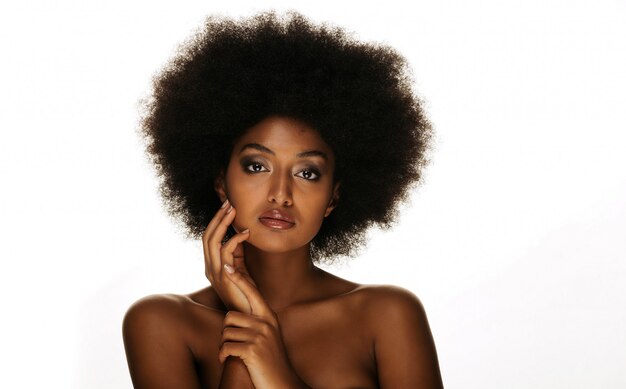 Hermosa mujer afro