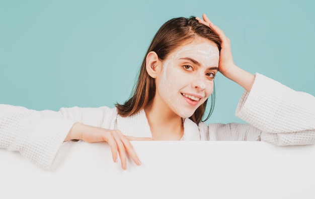 Hermosa mujer cuidado de la piel femenina primer plano cara belleza retrato Banner con espacio de copia espacio vacío