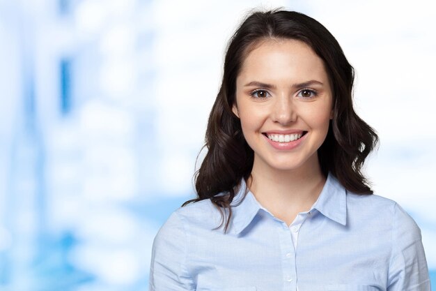 Hermosa mujer sonriendo