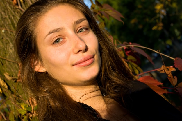 Hermosa niña sonriendo