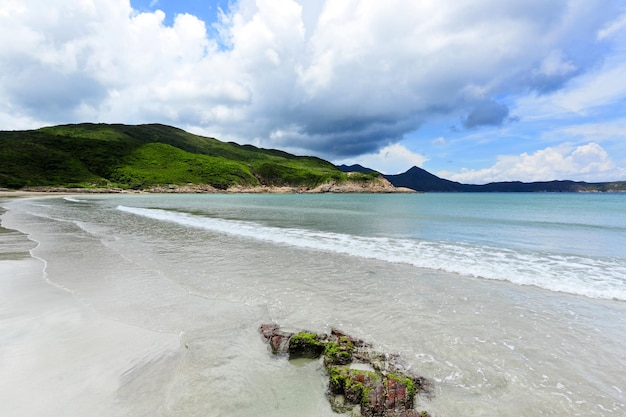 Hermosa playa en la isla