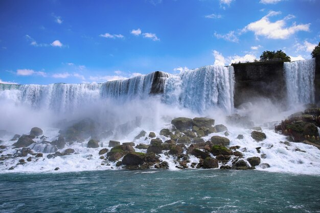 Hermosa vista de las Cataratas del Niágara, Estado de Nueva York, EE.UU.