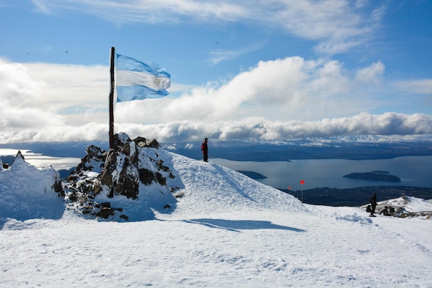 Una hermosa vista del Cerro Catedral ubicado en Bariloche Argentina