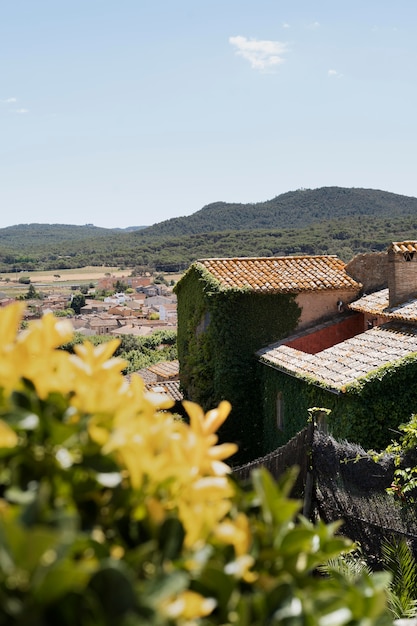 Hermosa vista con ciudad vieja