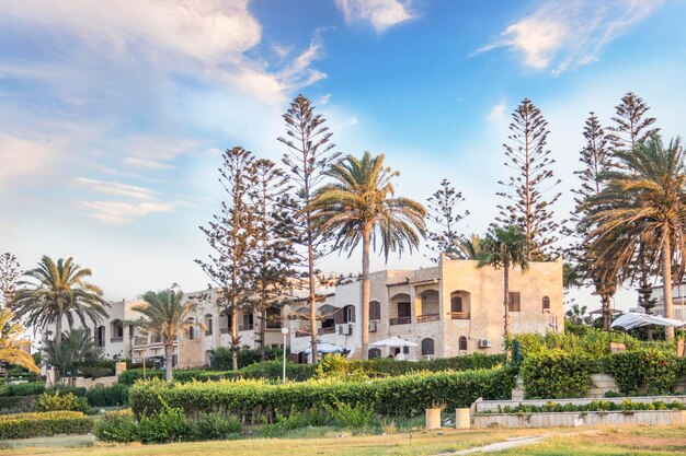 Hermosa vista del complejo residencial Marina en el centro de Alamein, Egipto