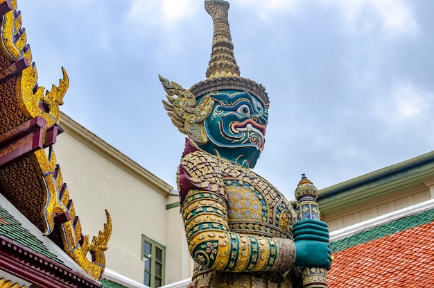 Una hermosa vista del Gran Palacio el Templo Wat Phra Kaew en Bangkok Tailandia