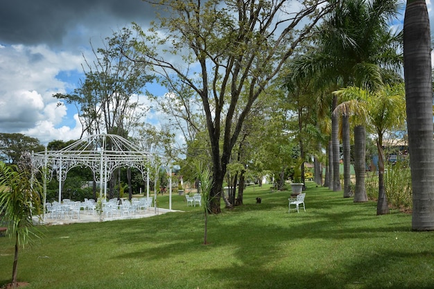 Una hermosa vista del Hotel Pirineus ubicado en Pirinopolis Goias Brasil