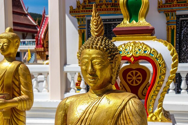 Una hermosa vista de la isla de Koh Larn en Tailandia