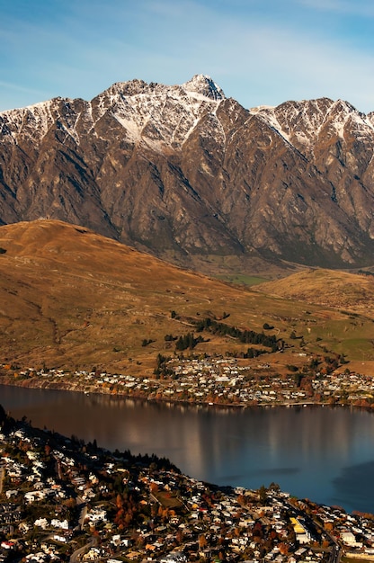 Hermosa vista del Monte Remarkables en Queenstown, Isla del Sur, Nueva Zelanda