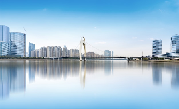 Hermosa vista nocturna del horizonte de la ciudad de Guangzhou