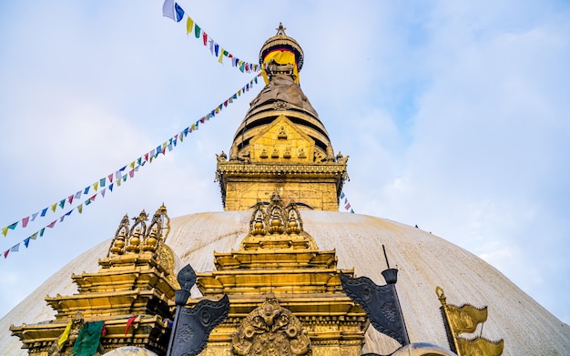 Hermosa vista del paisaje de la estupa de Swayambhunath en Katmand Nepal