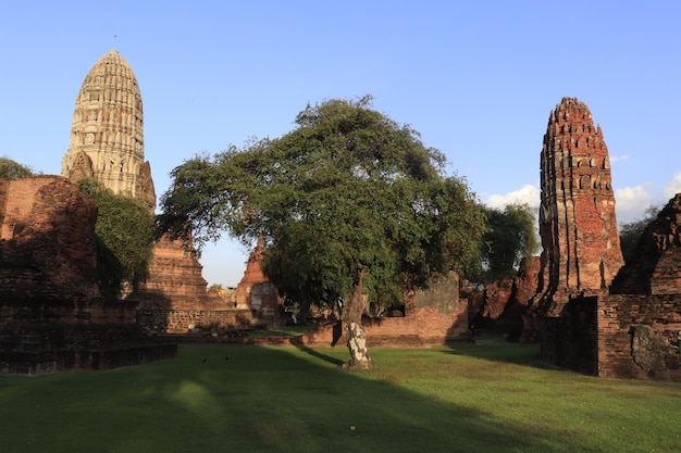 Una hermosa vista panorámica de Ayutthaya en Tailandia