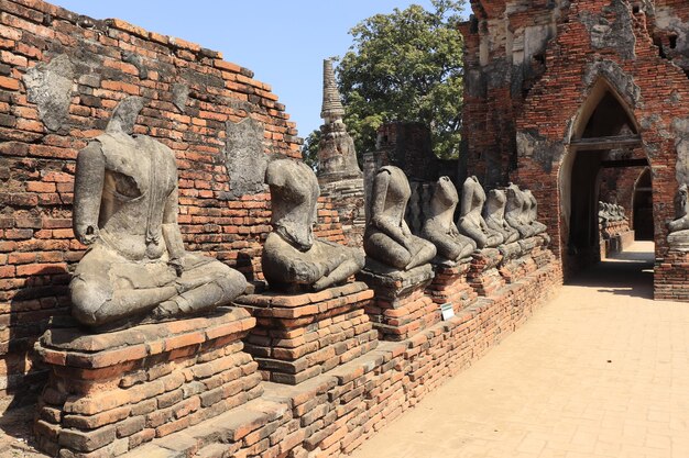 Una hermosa vista panorámica de Ayutthaya en Tailandia