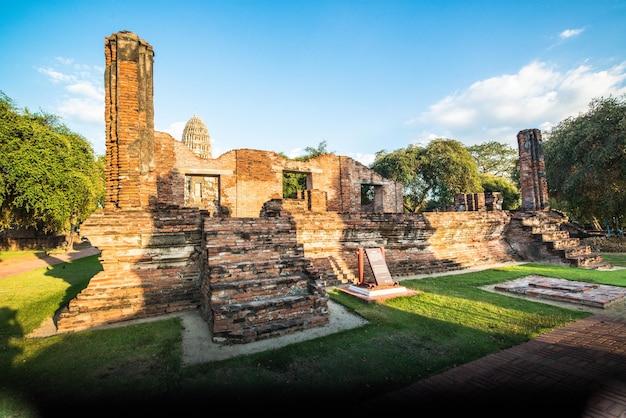 Una hermosa vista panorámica de Ayutthaya en Tailandia