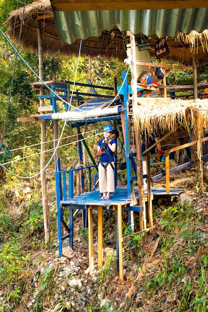 Una hermosa vista panorámica de la ciudad de Vang Vieng en Laos