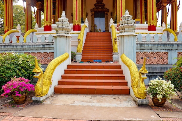 Una hermosa vista panorámica del templo Wat Phra Kaew ubicado en Vientiane Laos