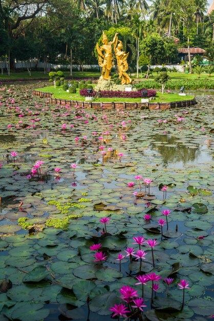 Una hermosa vista del parque en Yangon Myanmar