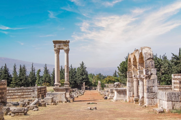 Hermosa vista de las ruinas de la antigua ciudad de Anjar, Líbano