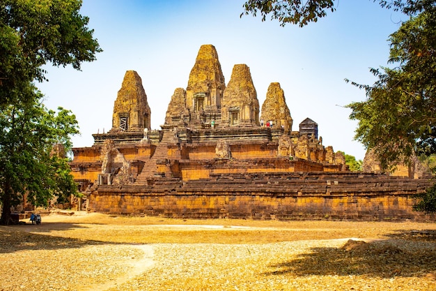 Una hermosa vista del templo de Angkor Wat ubicado en Siem Reap Camboya