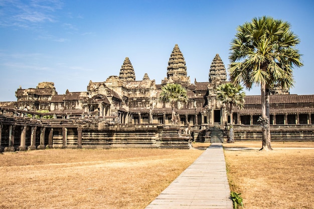 Una hermosa vista del templo de Angkor Wat ubicado en Siem Reap Camboya