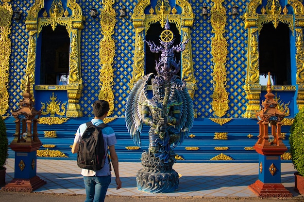 Una hermosa vista del Templo Azul ubicado en Chiang Rai Thialand