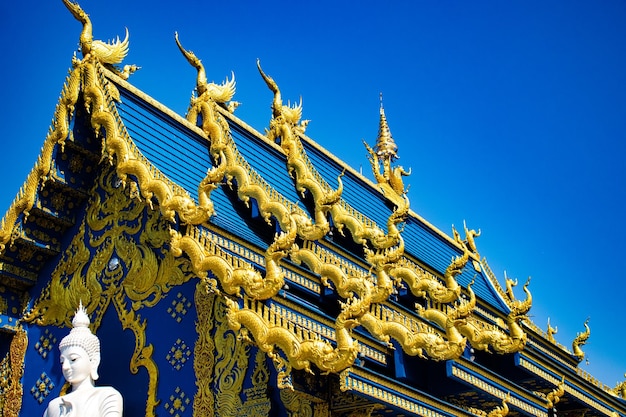 Una hermosa vista del Templo Azul ubicado en Chiang Rai Thialand