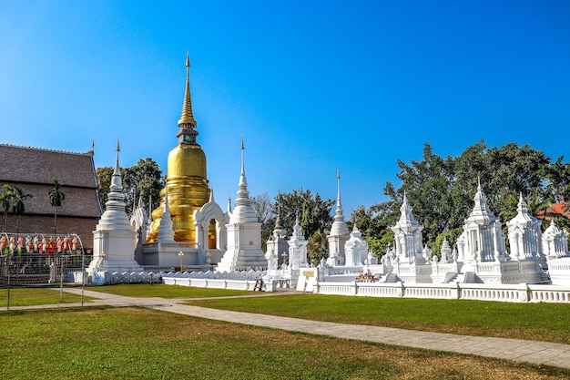 Una hermosa vista del templo budista ubicado en Chiang Mai Tailandia