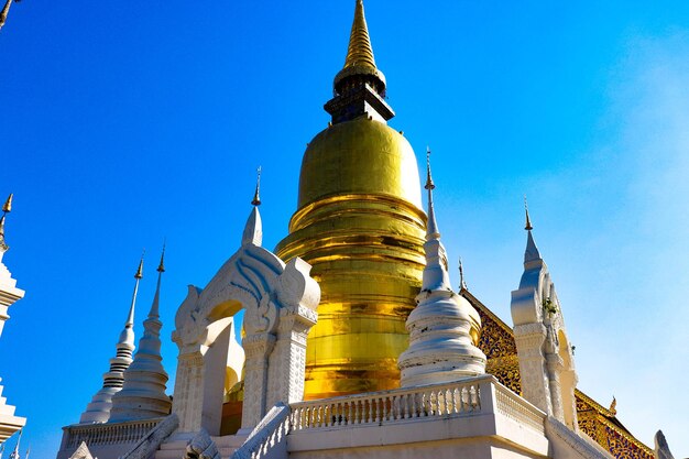 Una hermosa vista del templo budista ubicado en Chiang Mai Tailandia