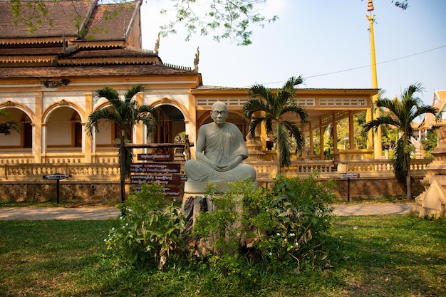 Una hermosa vista del templo budista ubicado en Siem Reap Camboya