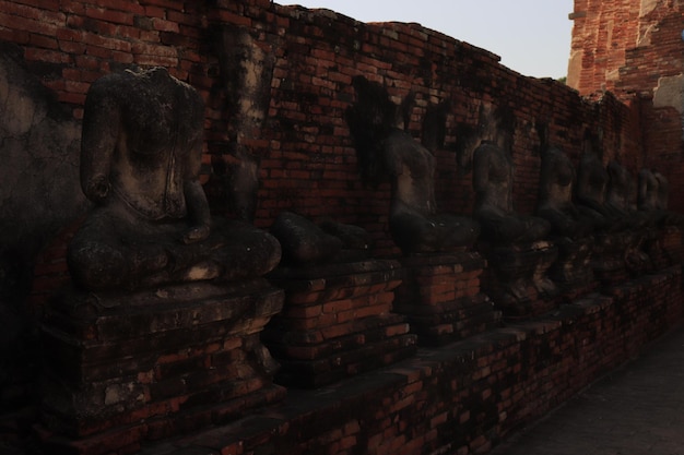 Una hermosa vista del templo Wat Chaiwatthanaram ubicado en Ayutthaya Tailandia