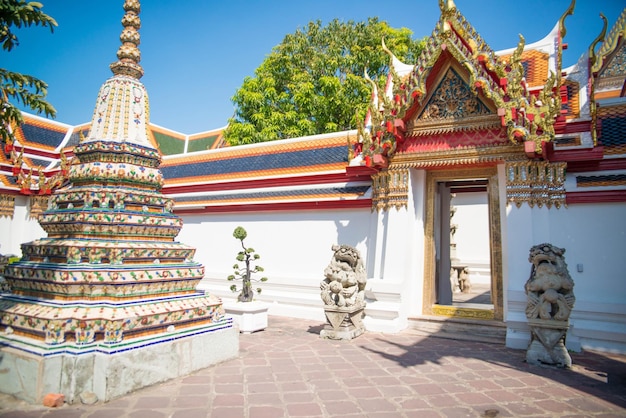 Una hermosa vista del templo Wat Pho ubicado en Bangkok Tailandia