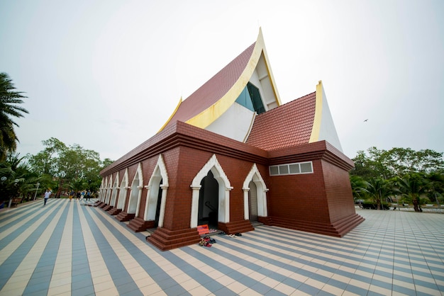 Una hermosa vista del templo Wat Yai Chai Mongkhol en Ayutthaya Tailandia