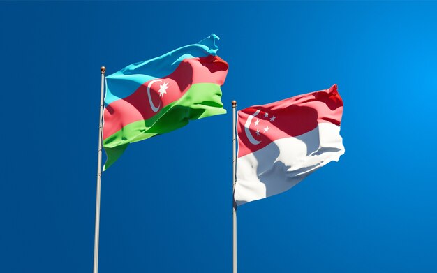 Hermosas banderas del estado nacional de Singapur y Azerbaiyán