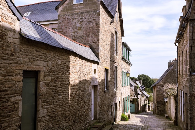 Hermosas calles en el Dinan