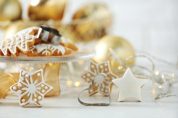 Hermosas galletas con decoración navideña