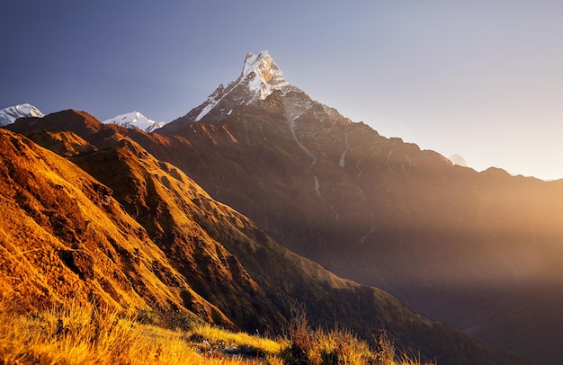 Hermosas montañas del Himalaya