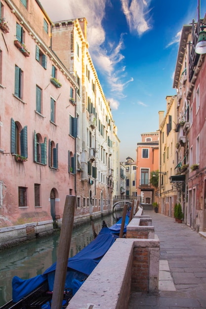 Hermosas vistas de los canales de Venecia, Italia