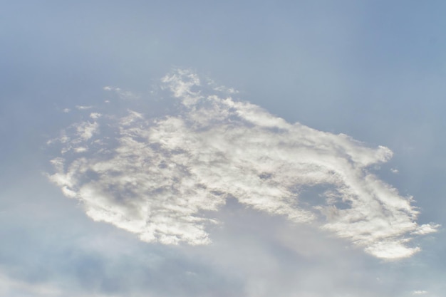 Hermoso cielo con fondo de nubes