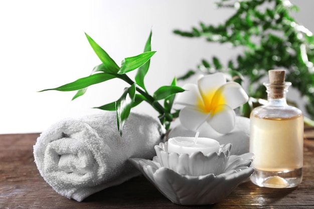 Hermoso concepto de spa sobre un fondo blanco