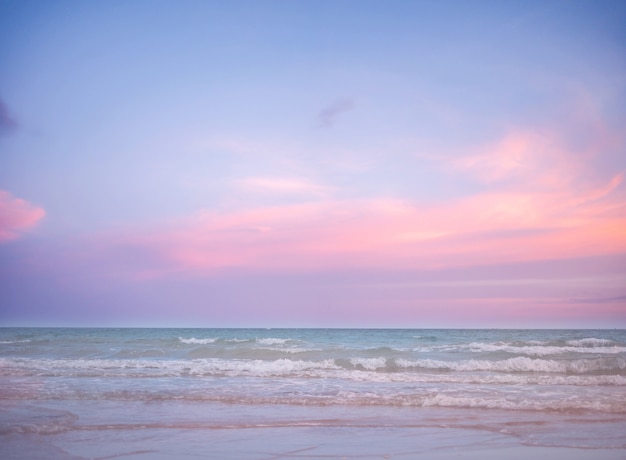 Hermoso crepúsculo después del atardecer