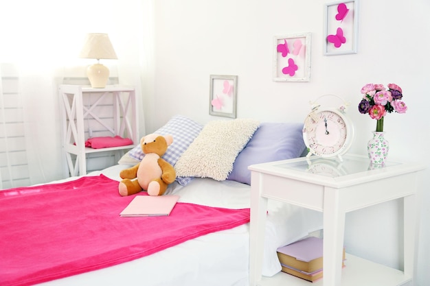 Foto hermoso dormitorio rosa para niñas