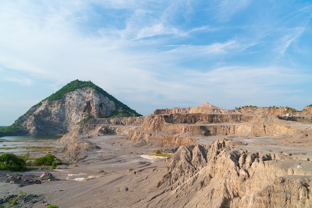 Hermoso Gran Cañón en Ratchaburi en Tailandia