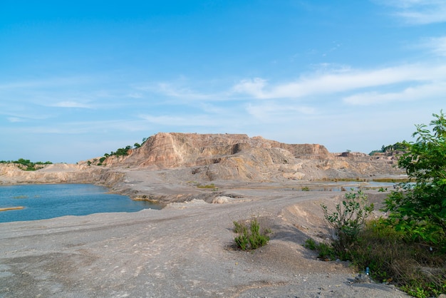 Hermoso Gran Cañón en Ratchaburi en Tailandia